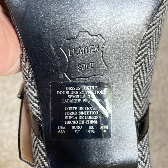 Keneth Cole Unlisted Mary Jane Herringbone and Patent Leather Toe Cap - Size 6.5 - Picture 8 of 9